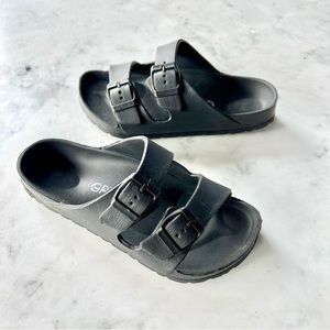 GALIM Black Slip On Sandal ~ Size 34 EU/3 US
